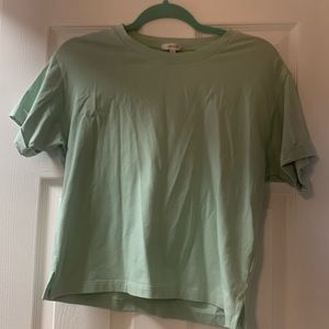 Like new! Tyler Boe cropped shirt